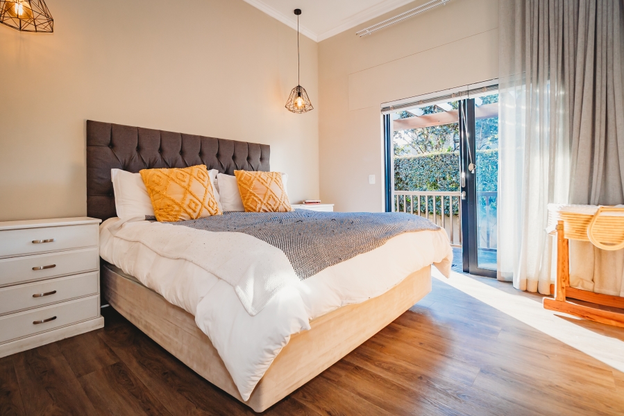 4 Bedroom Property for Sale in Kraaibosch Manor Western Cape